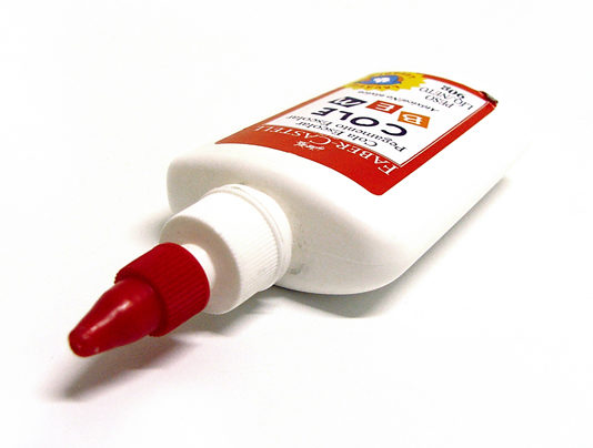 Colle viniliche normali e resistenti all’acqua 982 0 Colle viniliche